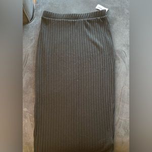 Ribbed Black Skirt with side slit
